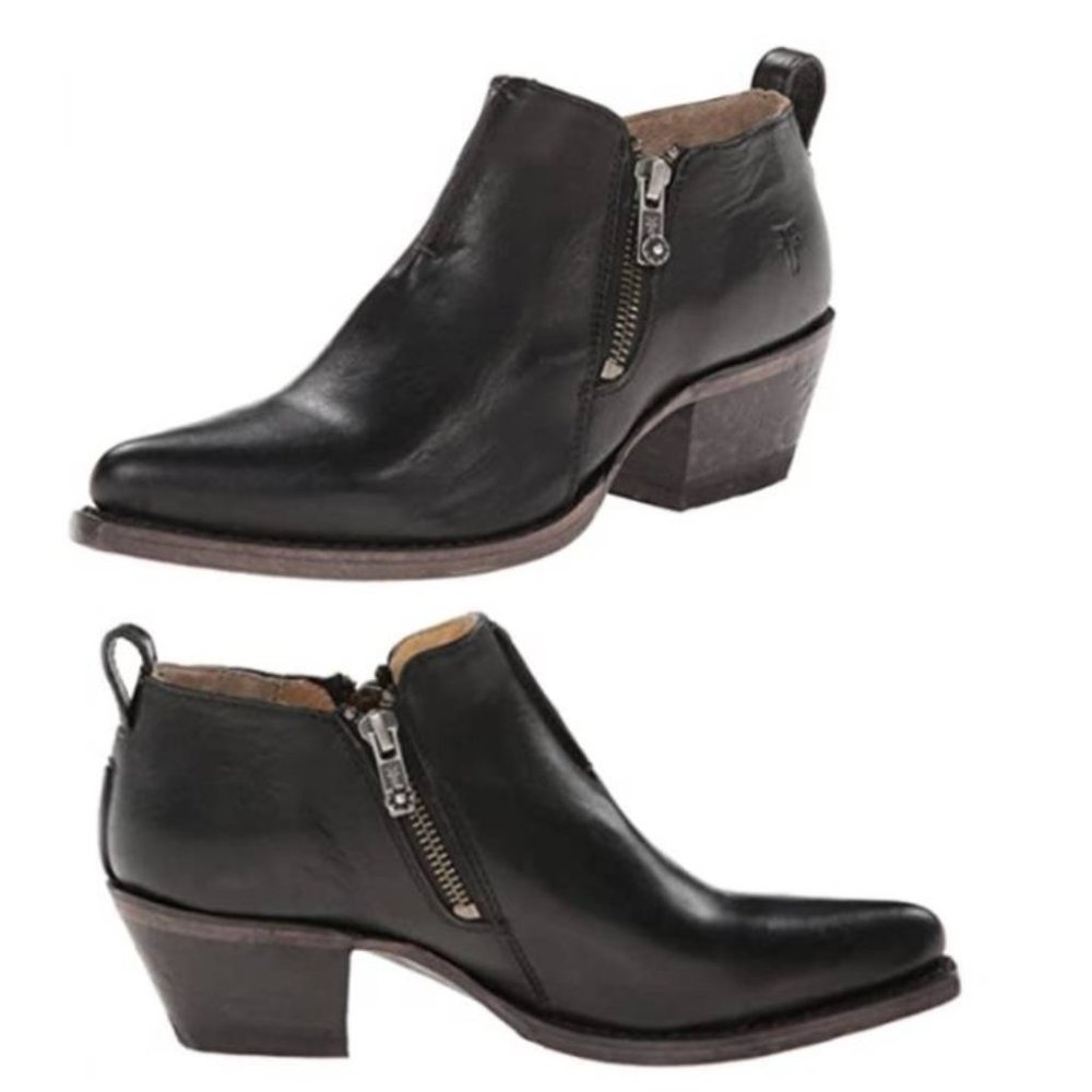 FRYE Women's Sacha Moto Shootie Western Boot